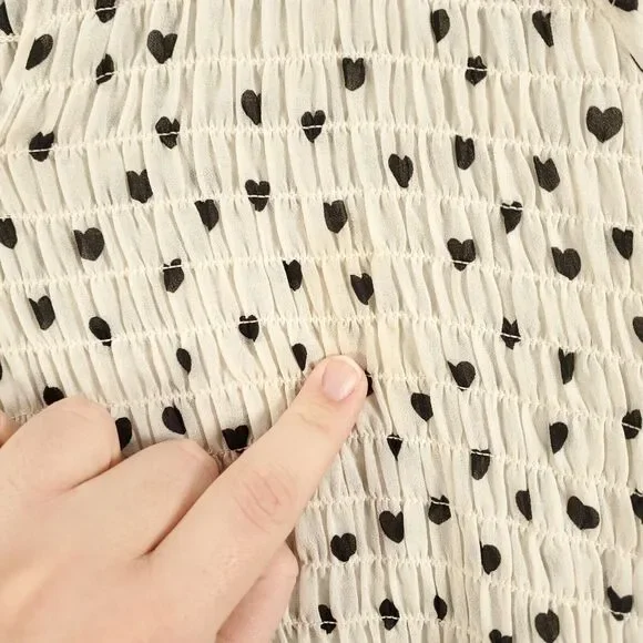 Rose & Olive Blouse Womens Large Little Ditsy Hearts Allover White Smocking - Picture 3 of 12